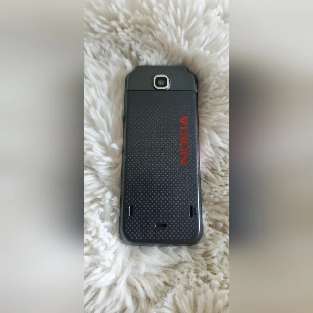 Nokia Xpres Music Black and Red Cell Phone